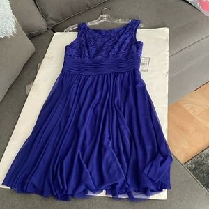 Jessica Howard royal blue dress.